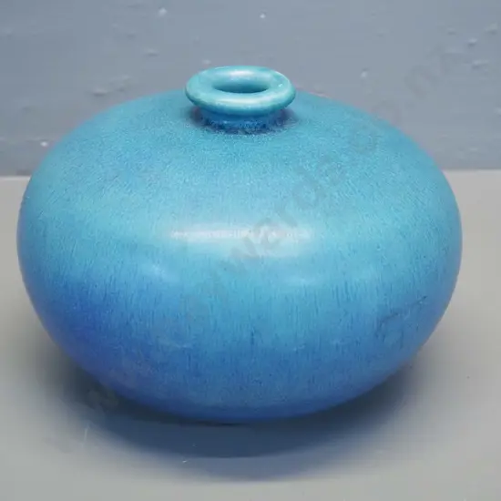 Danny Moorwood studio pottery blue/turquoise narrow-mouth vase H-130 D-190