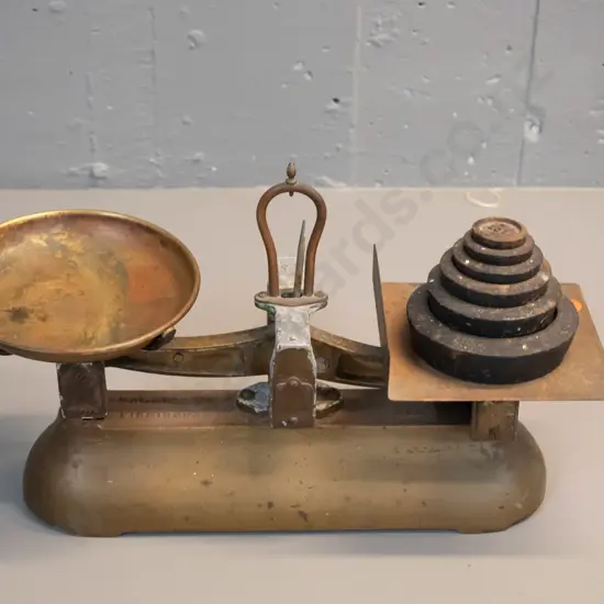 brass balance scales marked WT Avery Birmingham with 5 weights - some verdigris here and there W-360