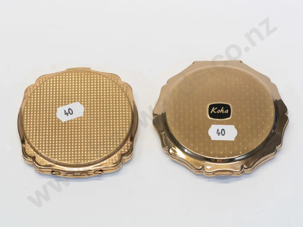 2 powder compacts - 1 mother of pearl & 1 mottled colour Image 1++
