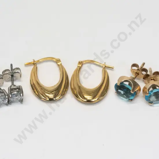 3 pairs of earrings