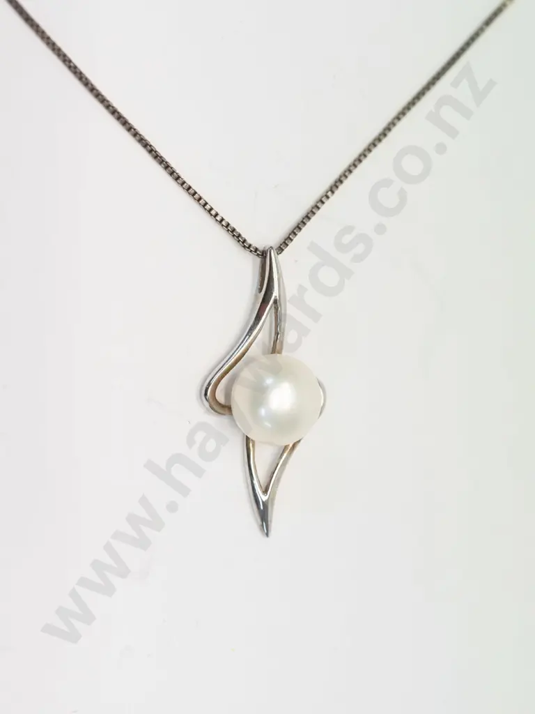 cultured pearl pendant stamped S925 on chain stamped Italy 925, and a pair of pearl and clear stone earrings Image 1++