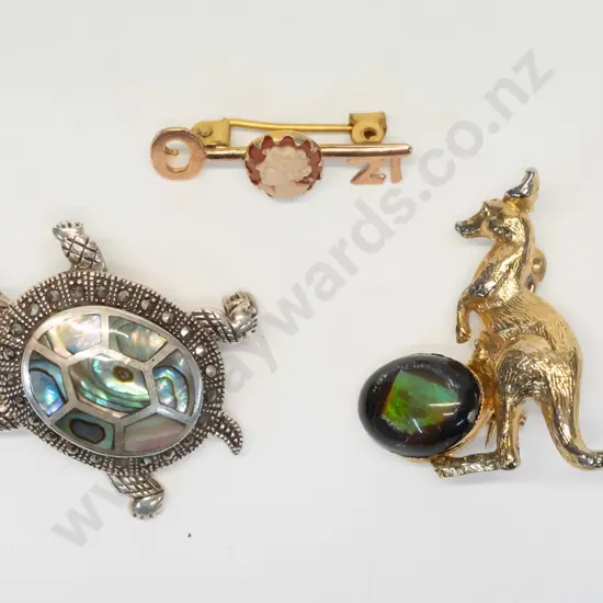 cameo 21st bar brooch [stamped 9ct, turtle brooch [no mark] & kangaroo brooch [no mark]