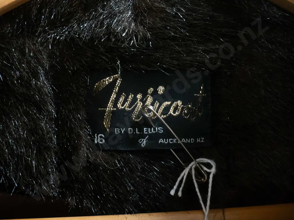 "Furricoat" by Ellis of Auckland faux fur coat Image 1++