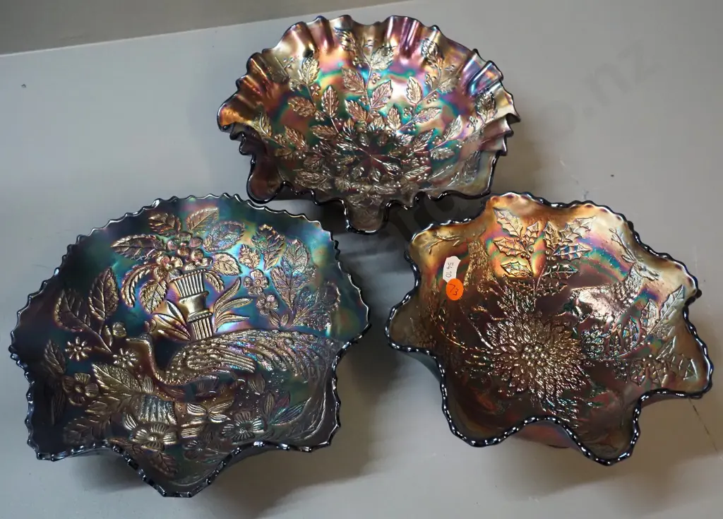 3 blue colour carnival glass bowls including one peacock pattern D-230 Image 1++
