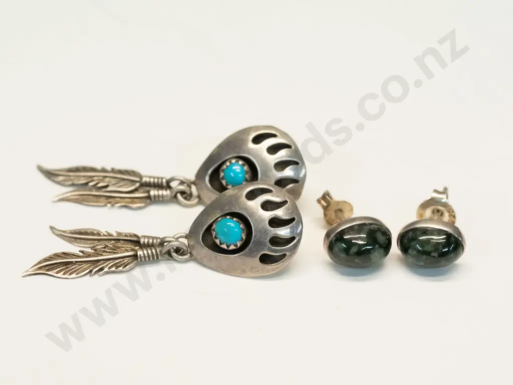 2 pairs of silver earrings both stamped sterling/925 Image 1++