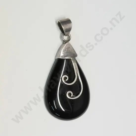 silver & black stone pendant stamped 925 no chain