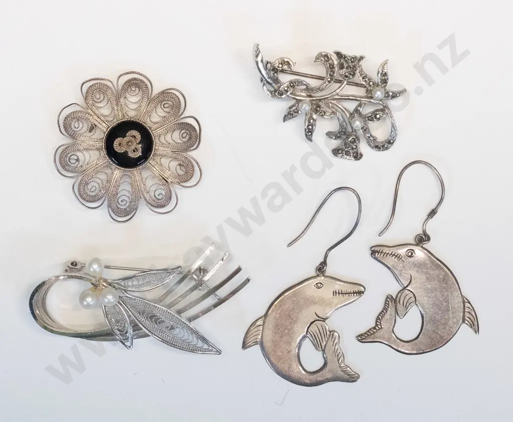 pair of silver dolphin earings stamped 925 & 3 costume brooches Image 1++