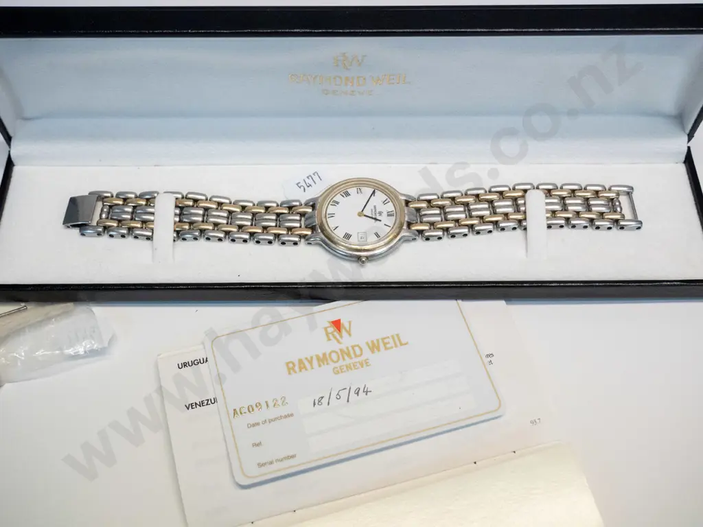 Raymond Weil Geneva wristwatch with original case & spare links Image 1++