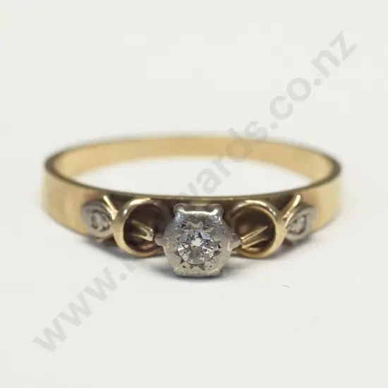 9ct gold solitaire 2.0gms
