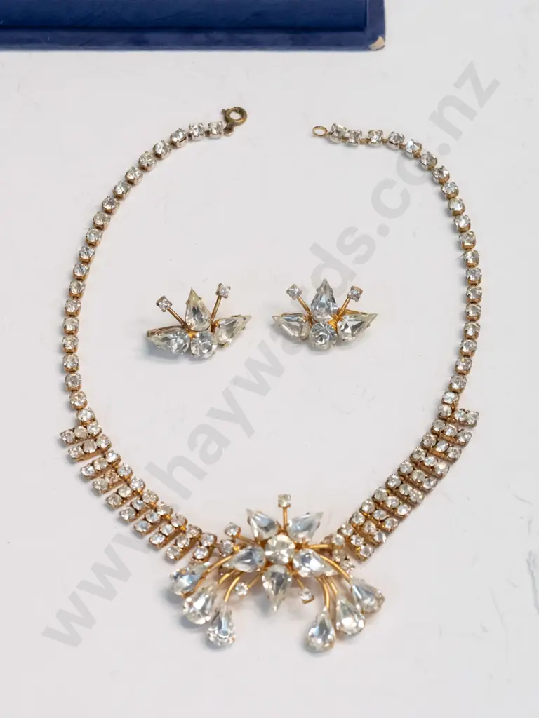 crystal necklace & matching earrings Image 1++