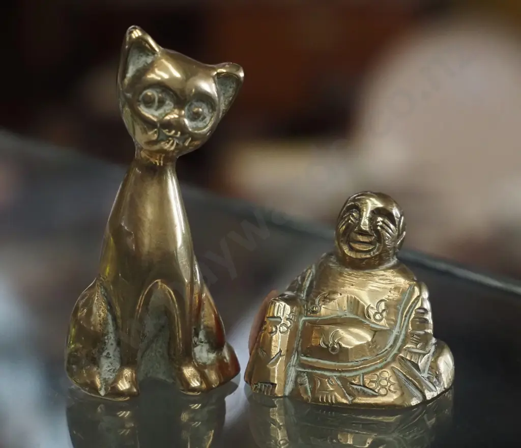 small brass cat H-70, small brass buddha Image 1++