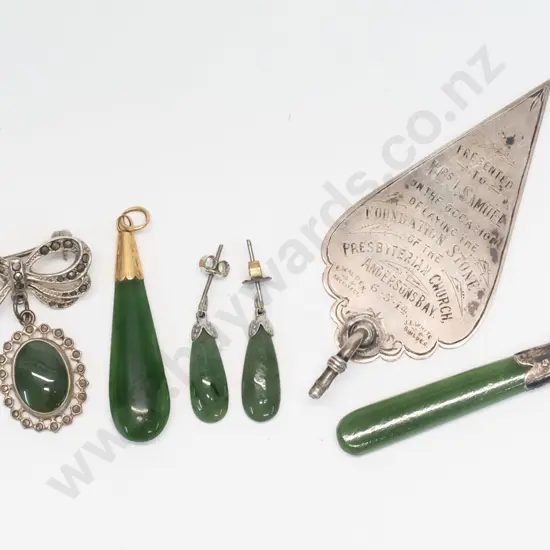 greentstone pendant [no chain], earrings, brooch & sm greenstone handle commentative ladle - Presbytarian Andersons Bay