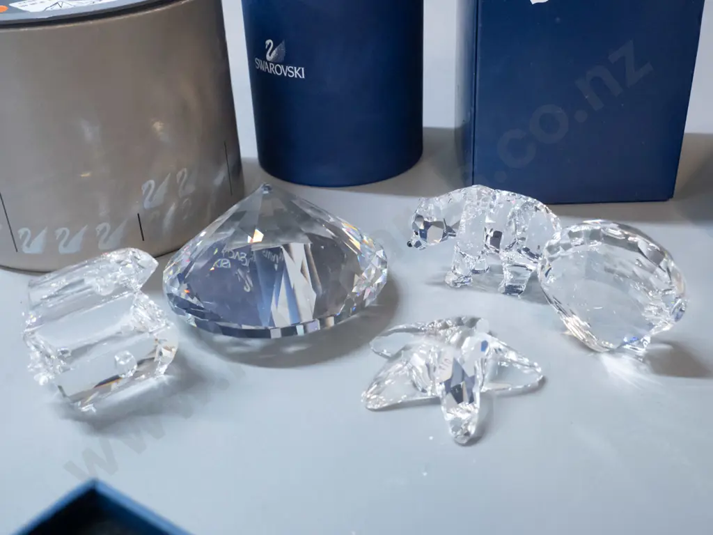 5 Swarovski crystal ornaments in original boxes - starfish, shell, chest, bear, geometric paperweight Image 1++