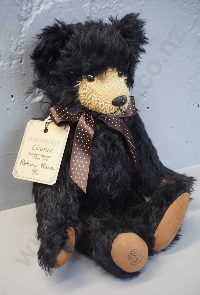 Robin Rive teddy bear - "Licorice" - limited edition of 300. H-300 sitting down Image 1++