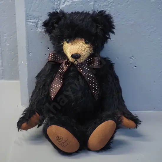 Robin Rive teddy bear - "Licorice" - limited edition of 300. H-300 sitting down