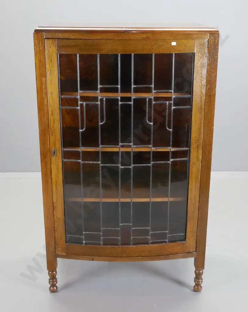 deco oak china cabinet with leadlight door - escutcheon & lock but no key H-1230 W-740 D-420 Image 1++