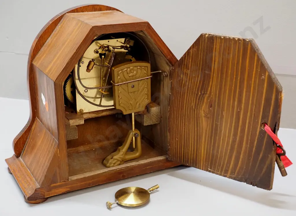 oak cased deco style Junghans Wurttemberg chiming mantel clock with key (Not going)  H-260 W-285 D-135 Image 1++