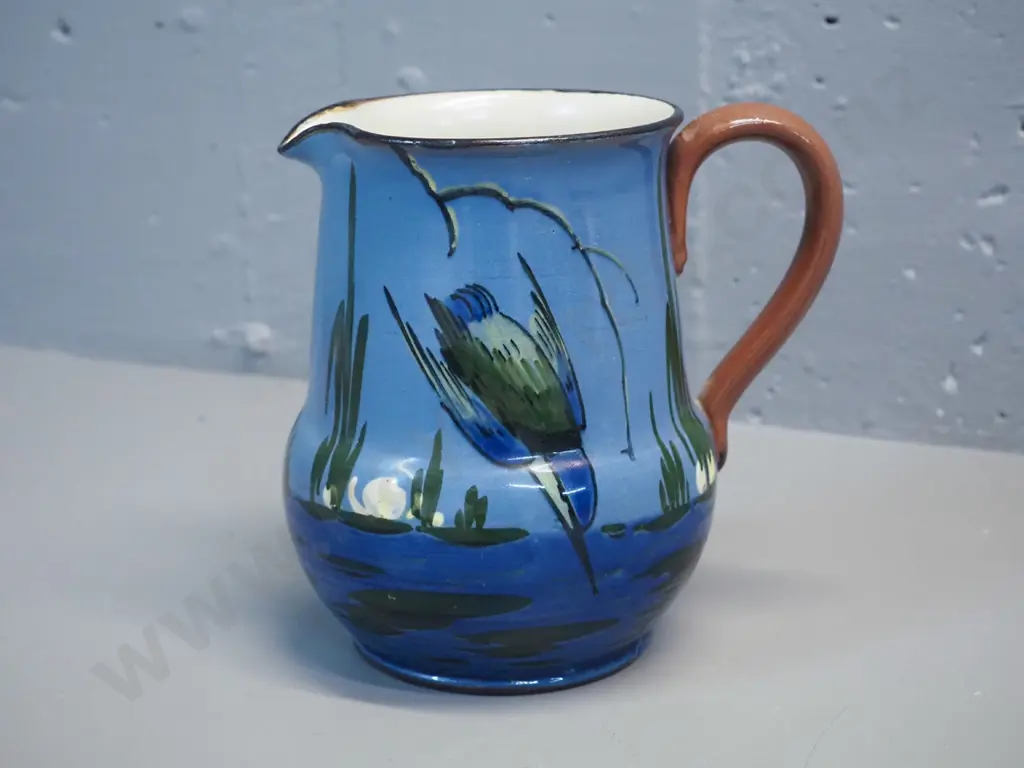 Torquay ware pottery - Watcombe Kingfisher pattern jug H-160 W-160 Image 1++