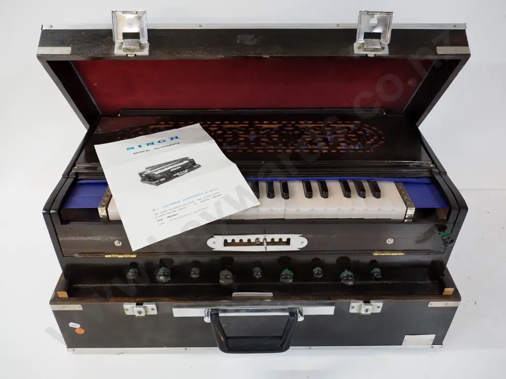 Singh Indian portable harmonium in timber case with metal fittings - needs some work, has some missing or Image 1++