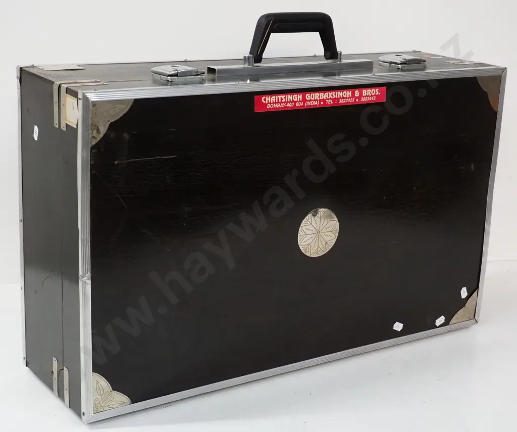 Singh Indian portable harmonium in timber case with metal fittings - needs some work, has some missing or Image 1++