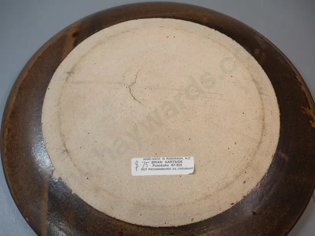 Brian Gartside New Zealand studio pottery wall charger D-360 Image 1++