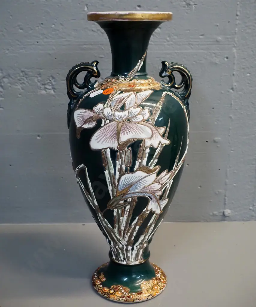 vintage Satsuma double-handled vase with iris motif decoration H-375 W-170 Image 1++