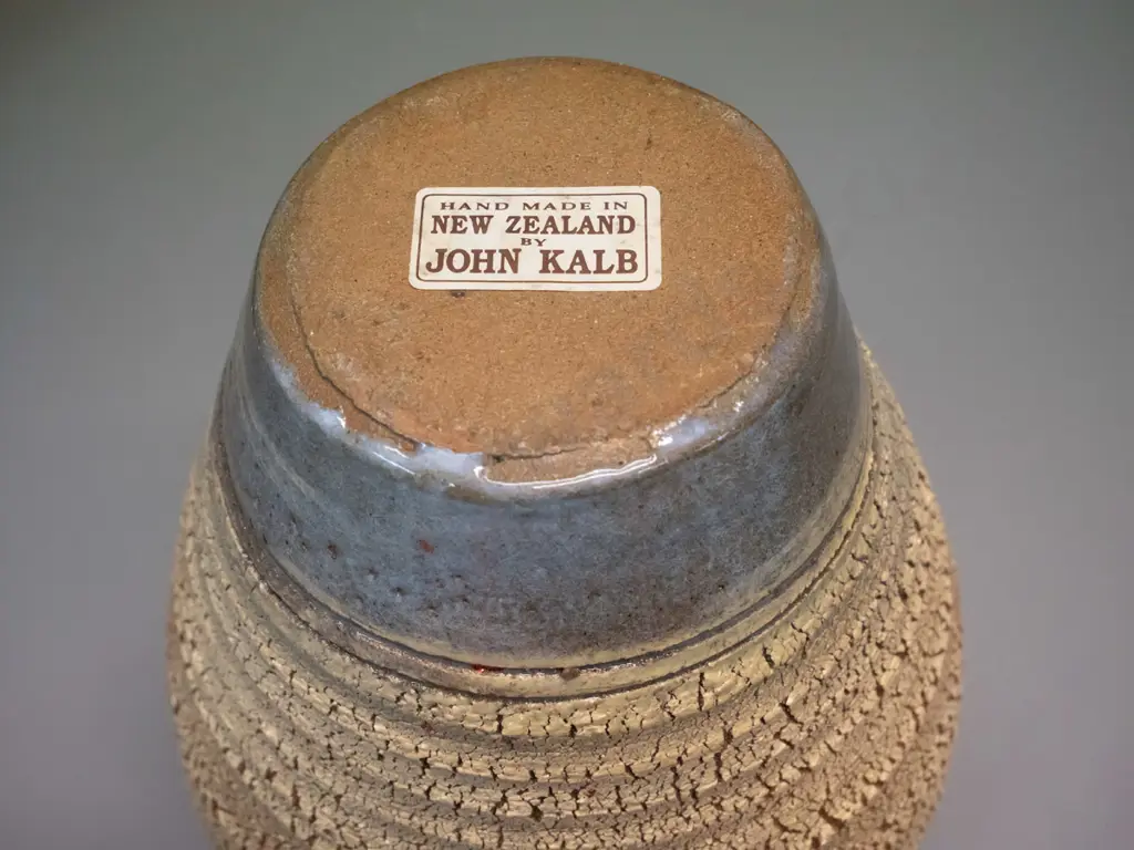 John Kalb New Zealand studio pottery crackle over metallic glaze large vase H-280 D-200 Image 1++