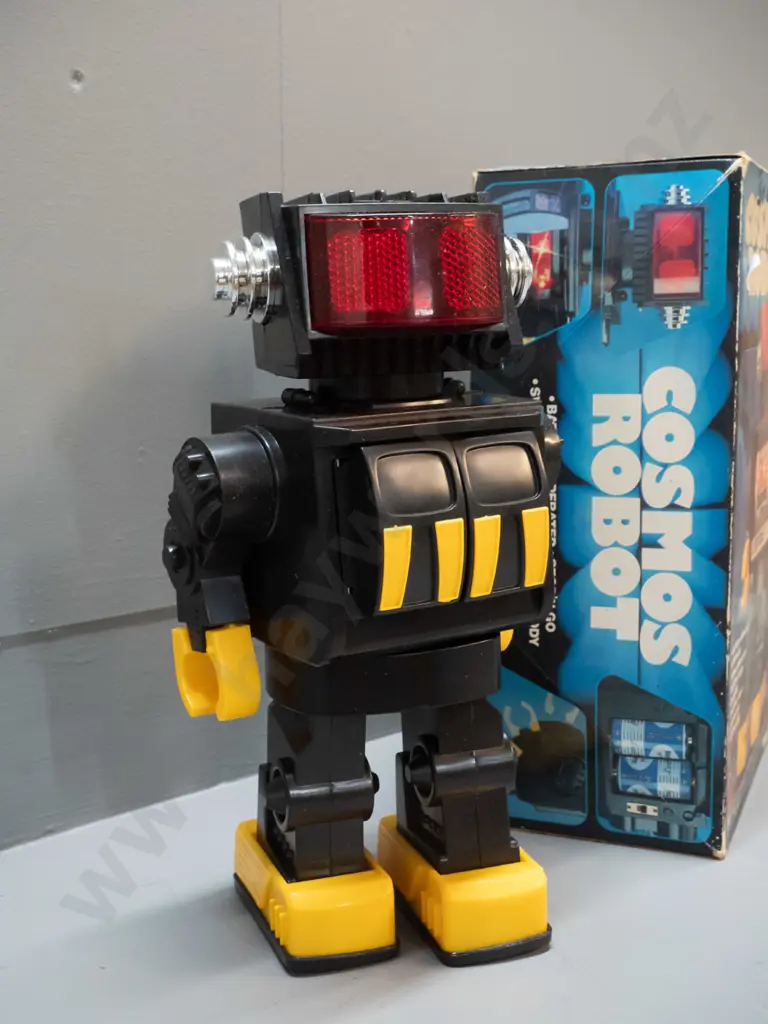 Cosmos battery powered toy robot in original box - untested but battery compartment is clean. H-310 W-180 Image 1++