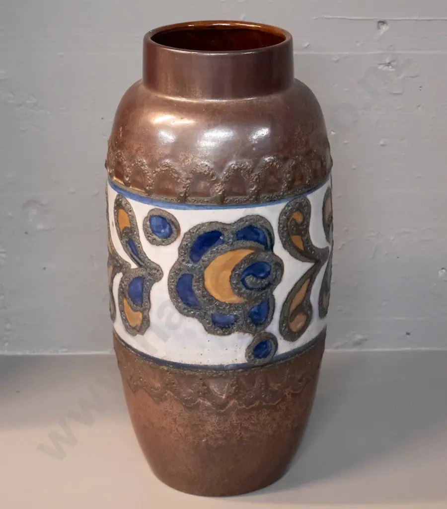 retro large German pottery vase with raised design H-390 Image 1++