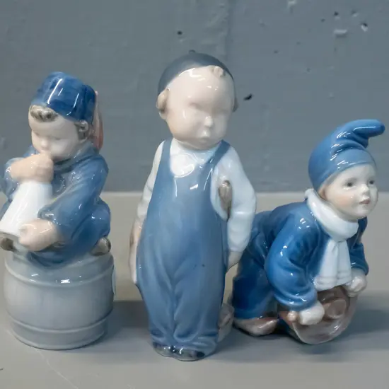3 small Royal Copenhagen boy figurines - tallest is H-120