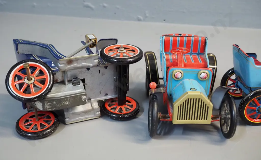 3 Japanese "Modern Toys" tin toy vintage vehicles with lever action drive, each has faults, one mechanism not working, Image 1++
