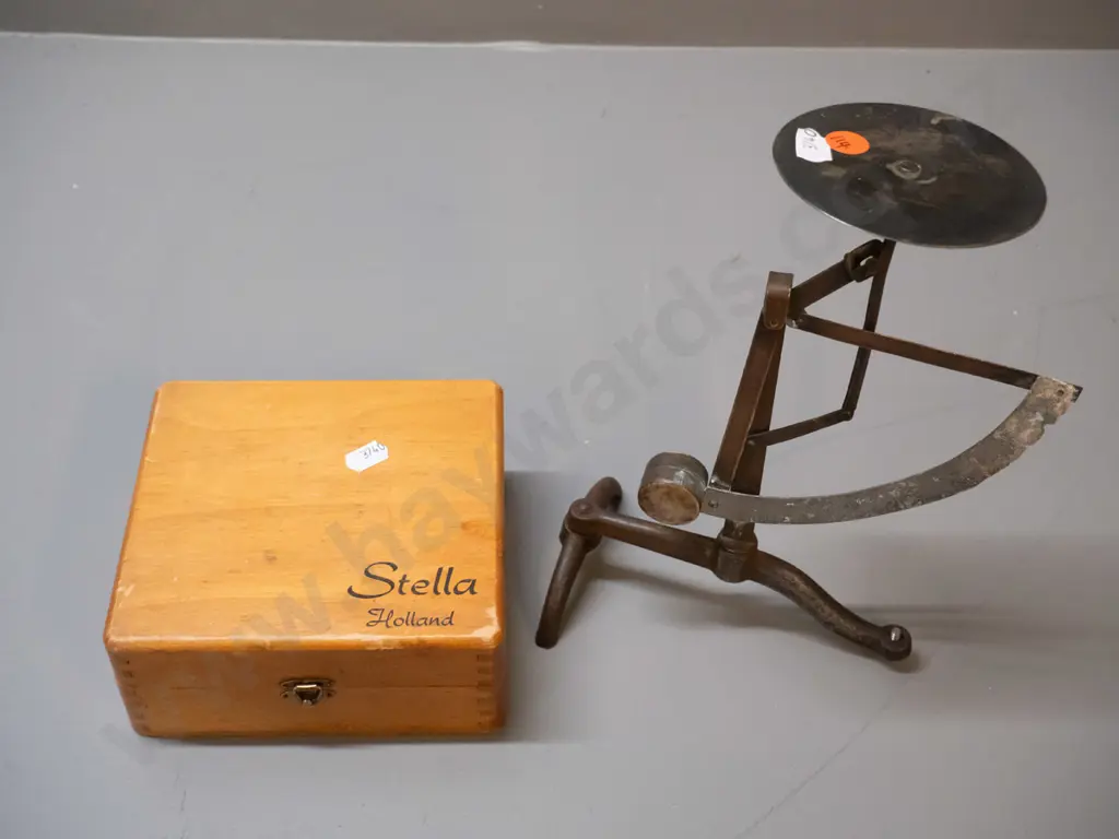 cased Stella-Economic watchmaker's glass fitting device and vintage brass balance arm scale - corrosion to scale marker Image 1++