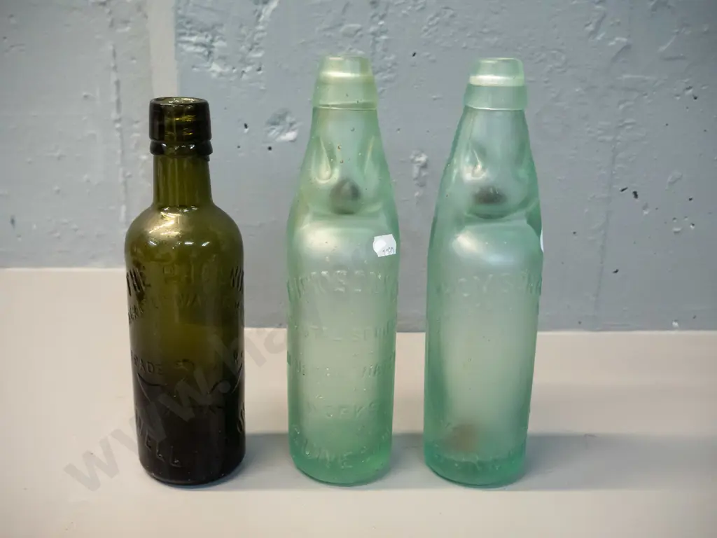 3 vintage bottles - 2 Thomson's Dunedin marble bottles w/ black marbles & green glass Phoenix Aerated Water Wellington Image 1++