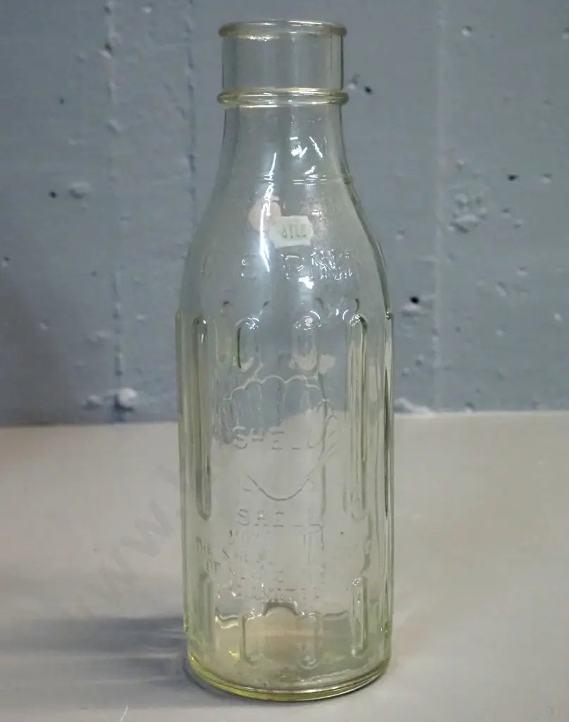 Shell motor oil pint bottle H-230 Image 1++