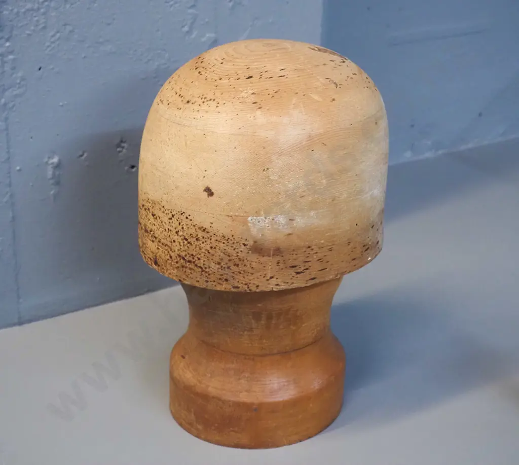 vintage wooden 2-piece hat block marked Williamson Dunedin Size 22- general wear and tear H-290 Image 1++