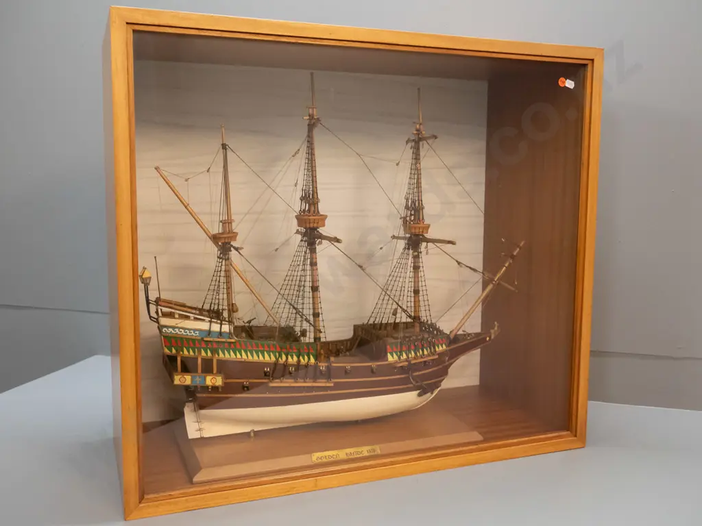 large timber model ship - the Golden Hinde - in mahogany case with glazed front - case H-665 W-750 D-325 Image 1++