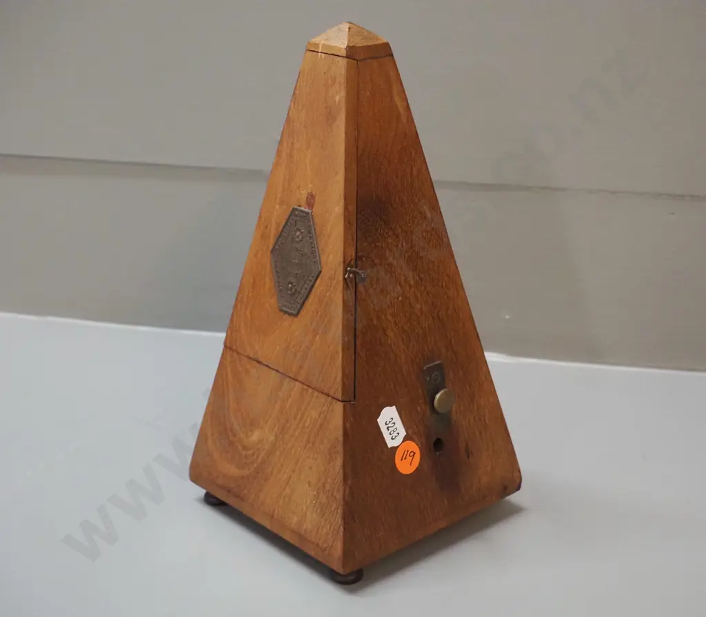vintage wood-cased Maelzel metronome with chime mechanism - timing is out, some marks to case H-220 110 x 110 Image 1++