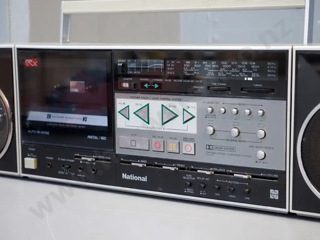 retro National RX-C52F / FA portable stereo with detachable speakers - w/original box and manual Image 1++