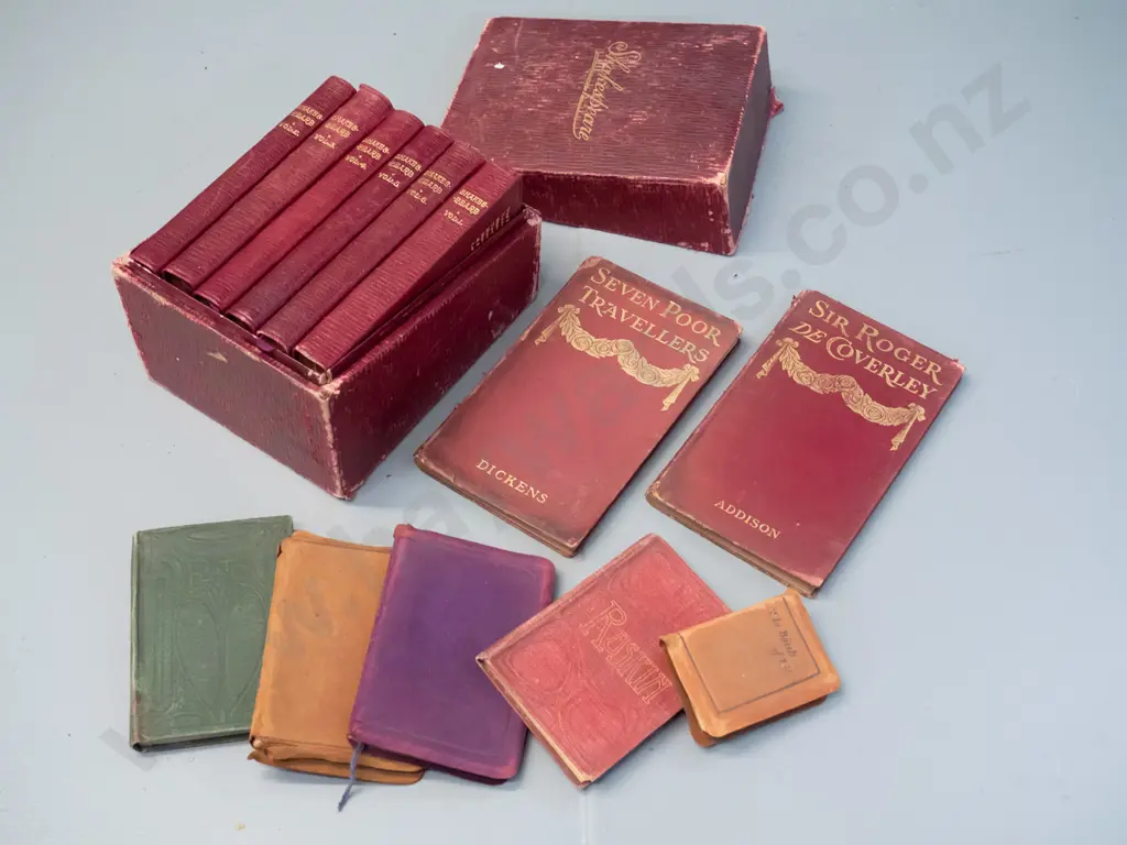 vintage books - compact 6 volume boxed set Complete Works of Shakespeare, Dickens, Addison, 5 miniature volumes Image 1++