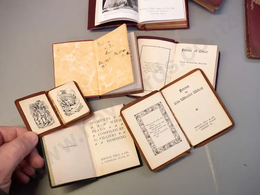 vintage books - compact 6 volume boxed set Complete Works of Shakespeare, Dickens, Addison, 5 miniature volumes Image 1++
