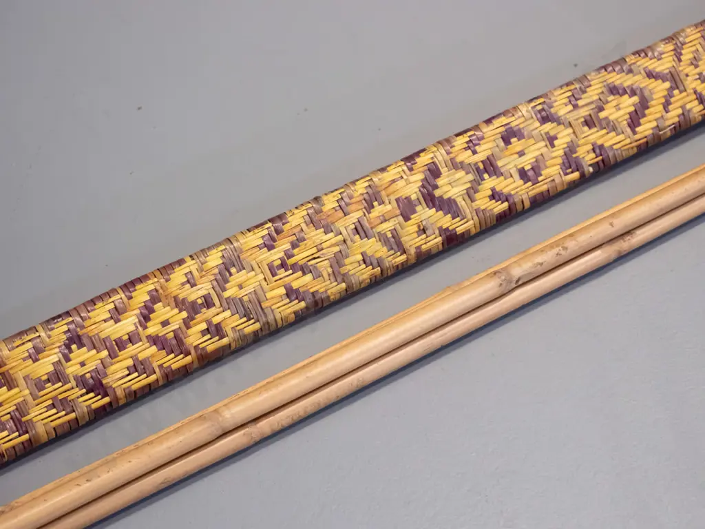 decorative bow & 3 arrows with woven cane covering - bow is L-1690 Image 1++