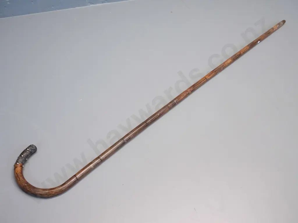 vintage cane walking stick with ornate sterling silver cap - some splits/damage to cane L-920 Image 1++
