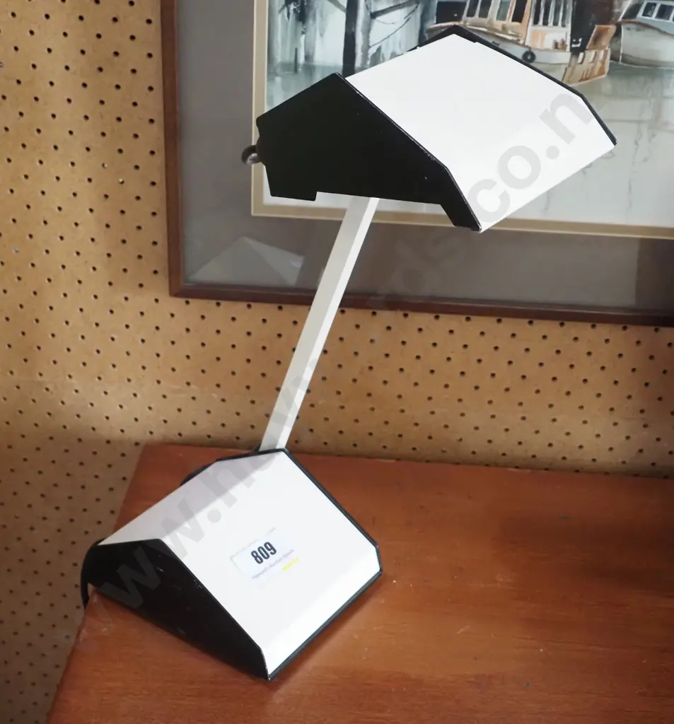 NZ Made retro  cream and black metal desk lamp H-400 (slight scratching) Image 1++