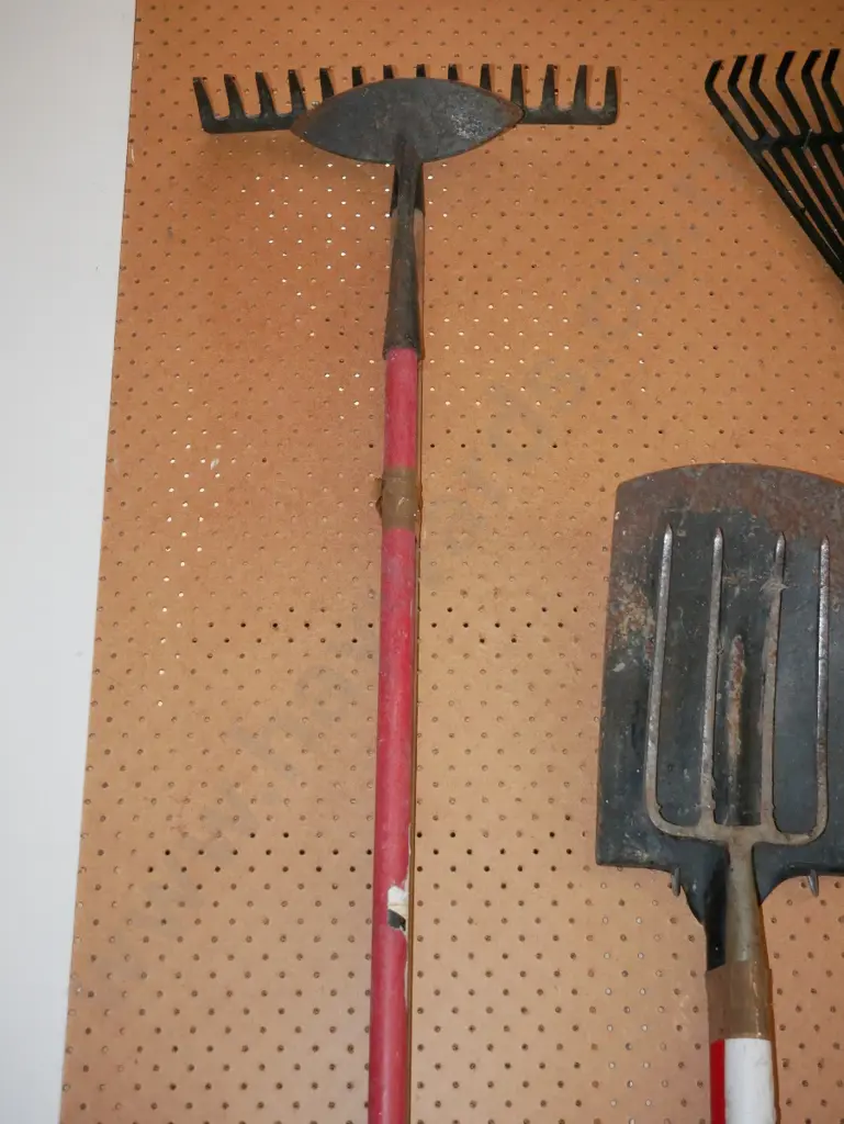 garden rake, aeroplane hoe Image 1++
