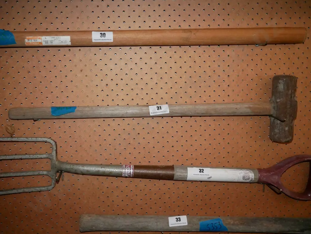 sledge hammer Image 1++