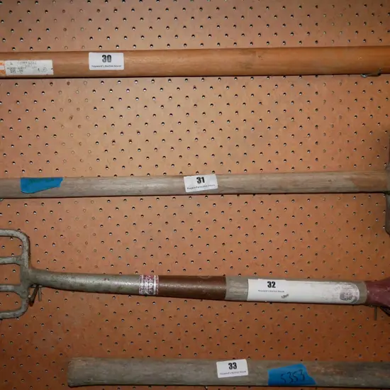 sledge hammer