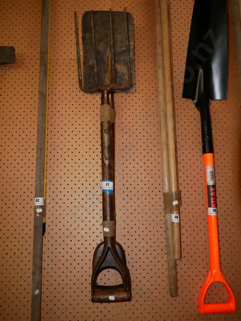 vintage garden fork, spade Image 1++