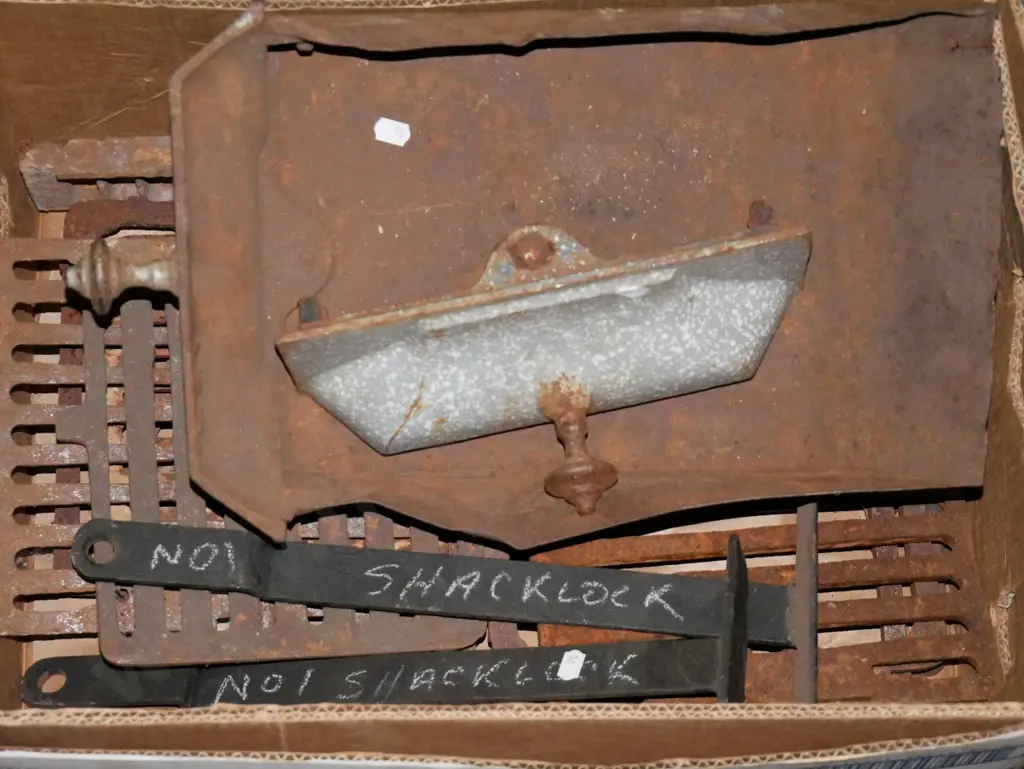 box; Shacklock No. 1 stove parts Image 1++