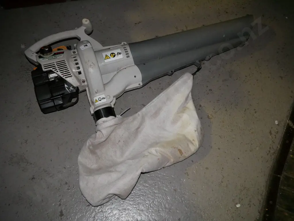 Ryobi 2 stroke mulching blower vacuum Image 1++