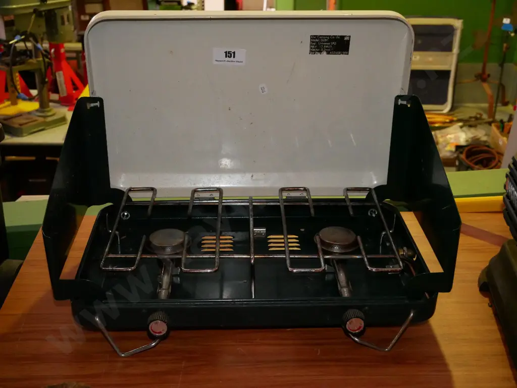 Kiwi camping 2 burner gas bbq - no gas hose Image 1++